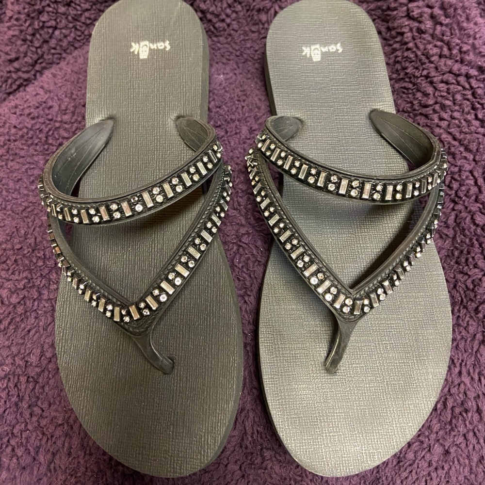 Sanuk sandals